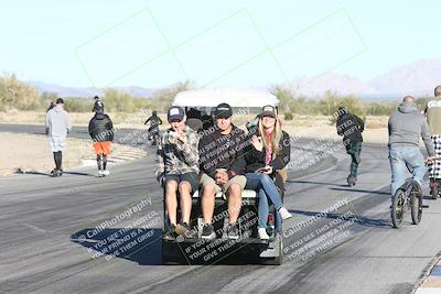 media/Jan-15-2026-Racers Edge (Thu) [[dfebeb70ab]]/1-Around the Pits-Track Walk/